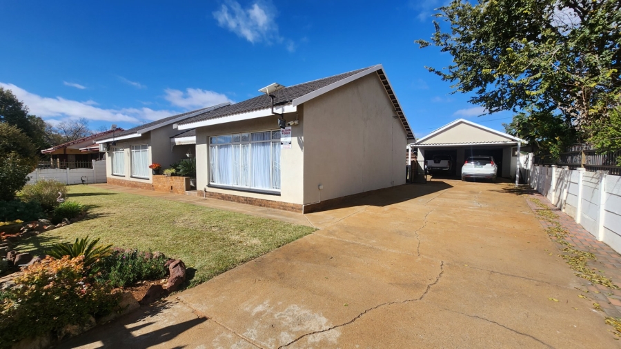 3 Bedroom Property for Sale in Stilfontein Ext 4 North West